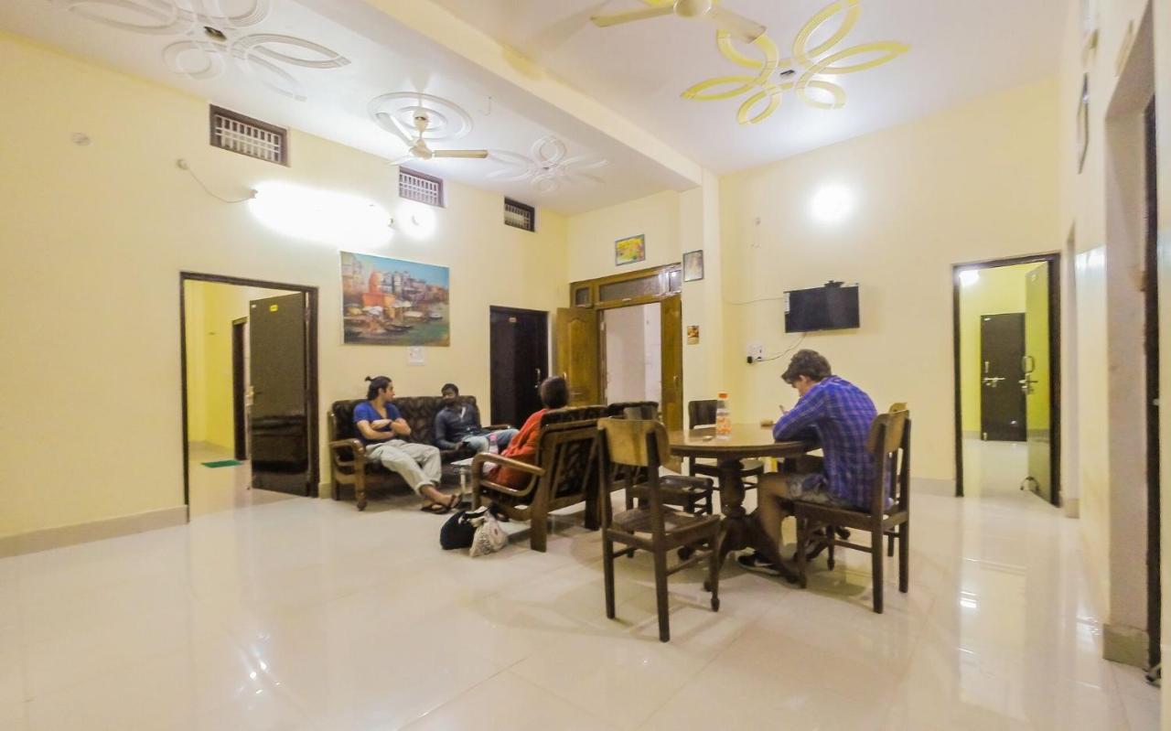 Gangotri Paying Guest House Hotel